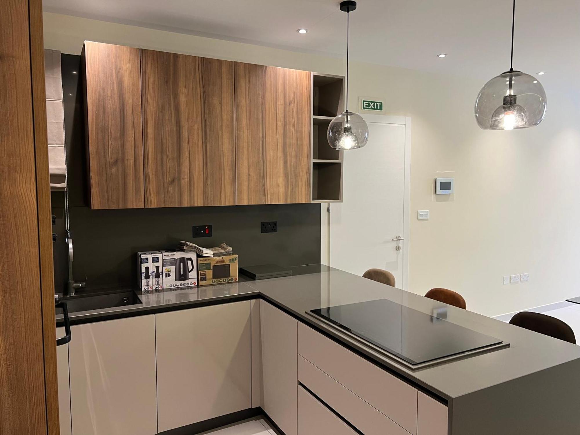 Apartment Superb 3 Bedroom In Promenade