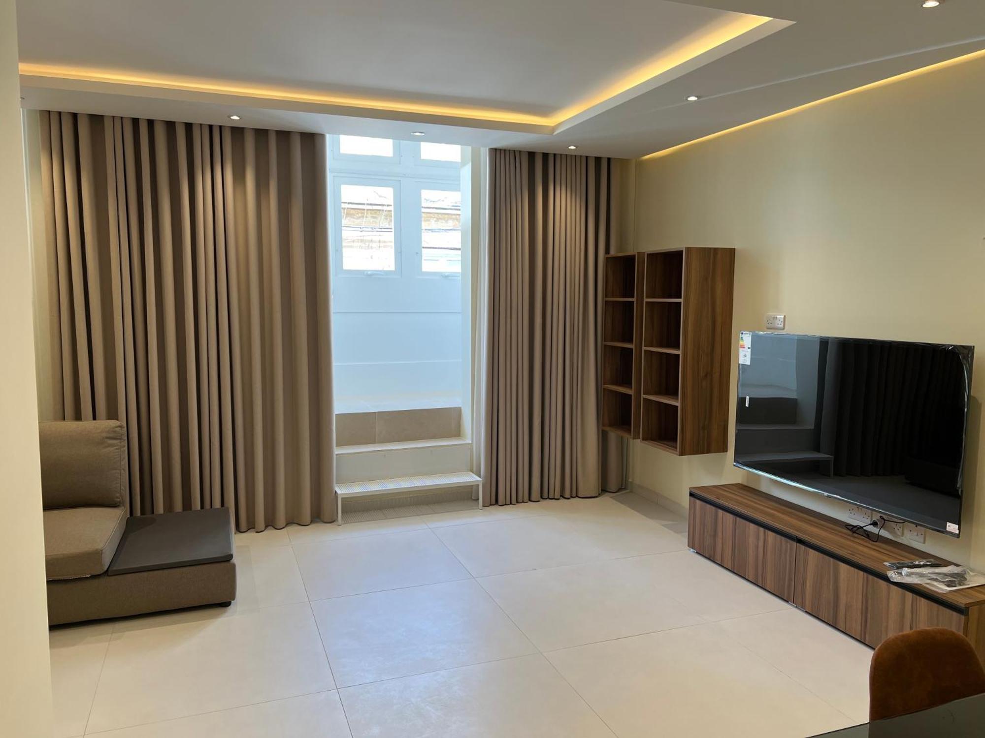 Superb 3 Bedroom In Promenade Apartment *