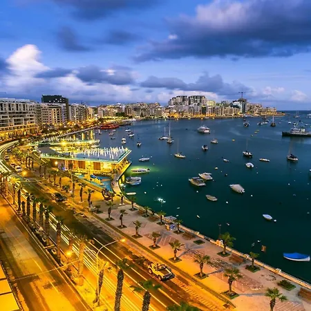 Superb 3 Bedroom Apartment In Gzira Promenade Exterior photo